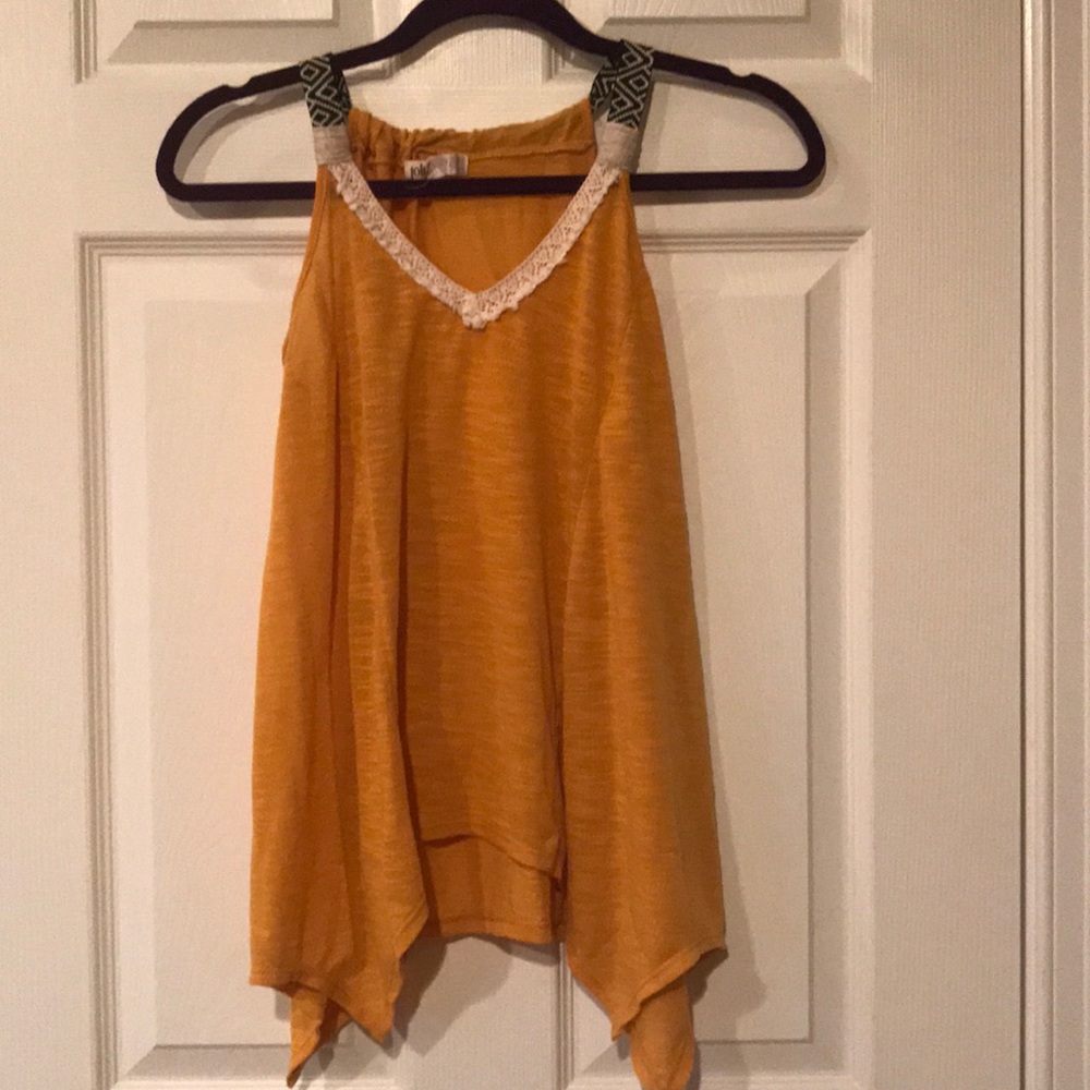 Tank top.